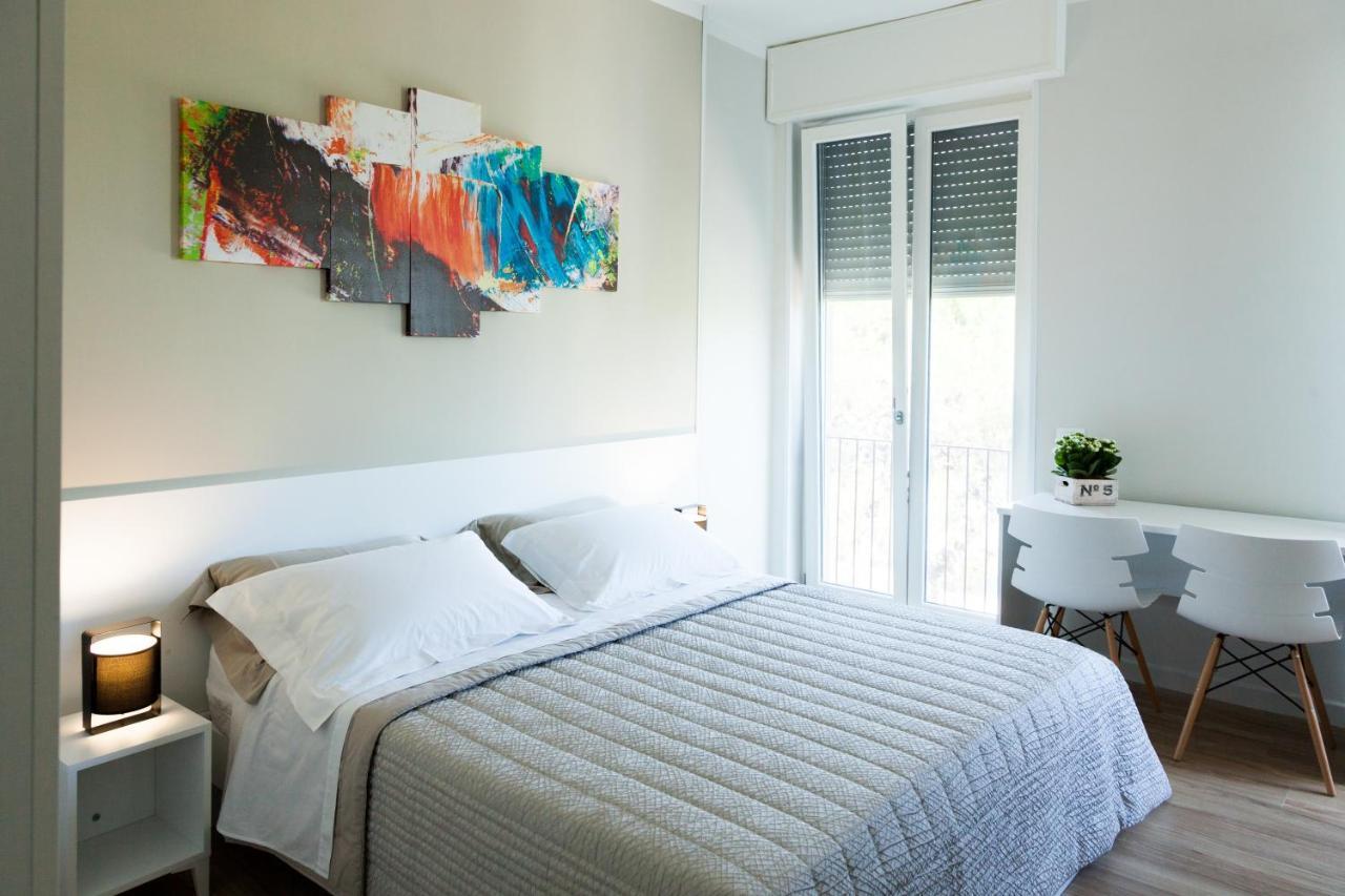 A Santa Rosa B&B Lecce Bagian luar foto